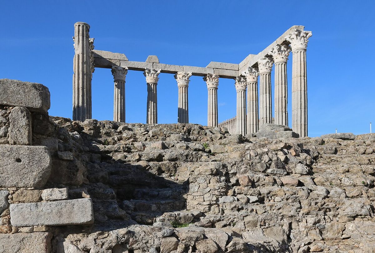 Portugal Itinerary: 5, 7, 10 & 14-Day Routes for First-Timers