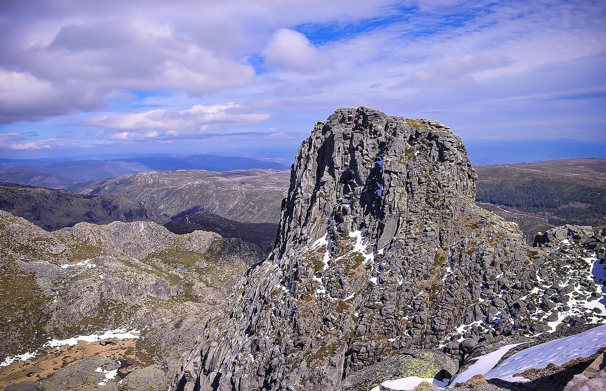 Snow lying on granite slopes below Cantaro Magro in the Serra da Estrela
